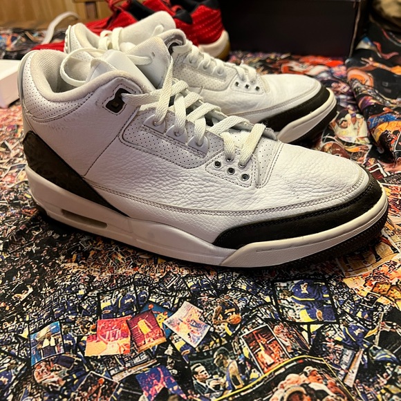 Size 11.5 Jordan mocha - Picture 4 of 5